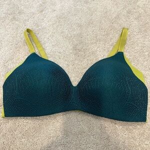 Knix Lace WingWoman Contour Bra Emerald Green Lime Size 5 Wireless Bralette